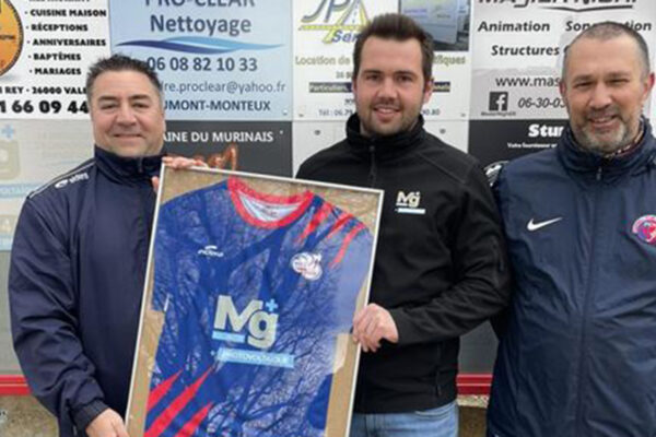 Sponsor, MG+ mouille le maillot avec le Football Club Hermitage